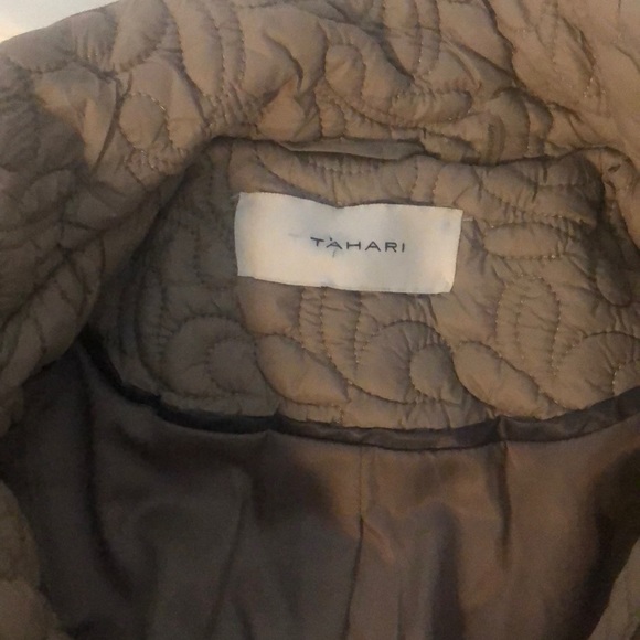 Lightweight Tahari tan jacket - Picture 4 of 4